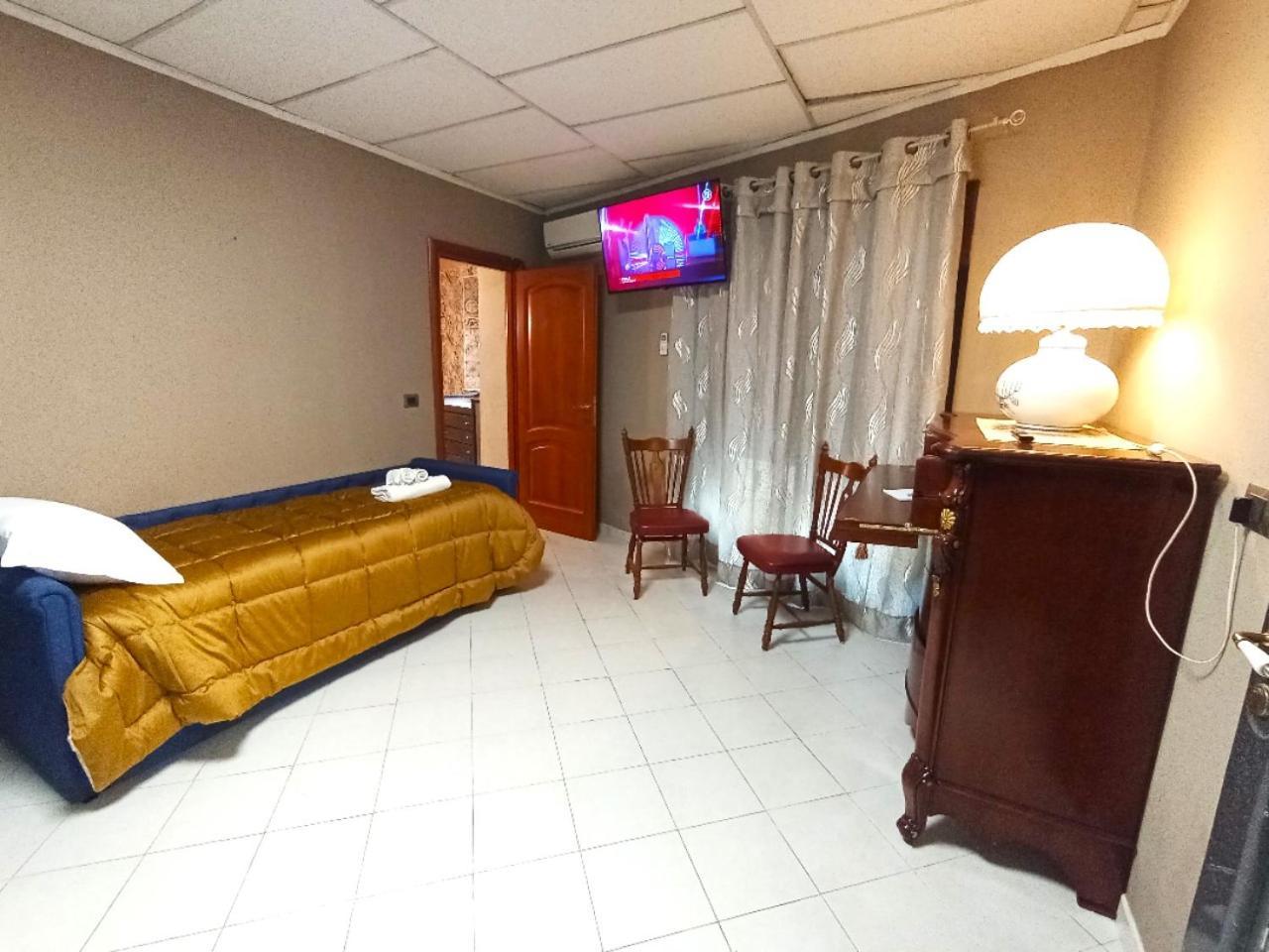Red Fox Rooms Decimomannu Экстерьер фото