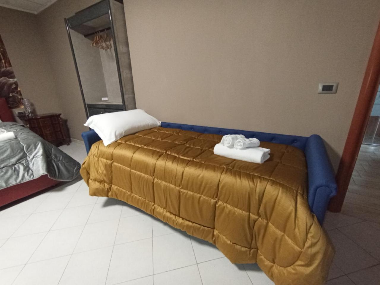 Red Fox Rooms Decimomannu Экстерьер фото